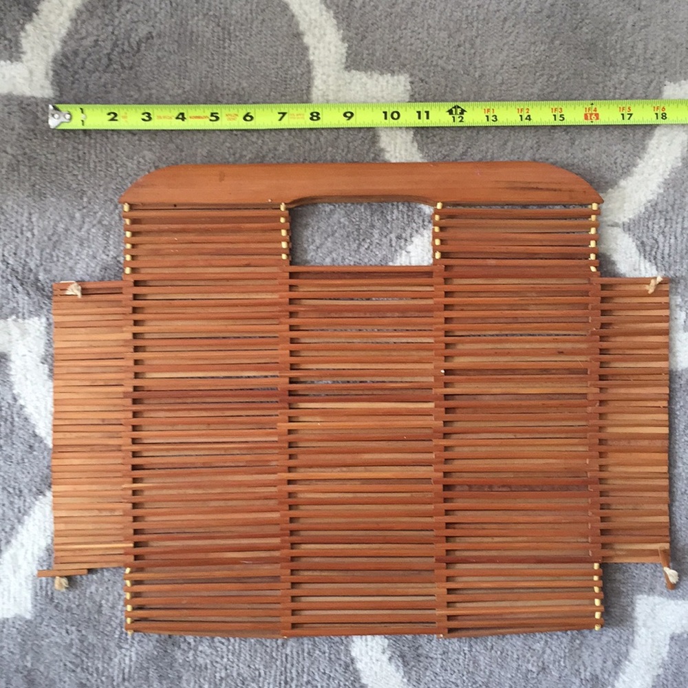 Rare Vintage Wooden Bag ✨